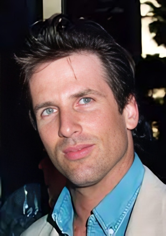 Hart Bochner
