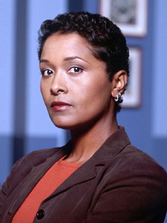 Toni Lewis
